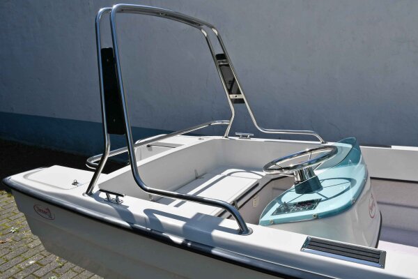 Tenten-Boats Barco a motor / Barco de recreio Bora 440 touring