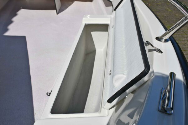 Tenten-Boats Barco a motor / Barco de recreio Bora 440 touring