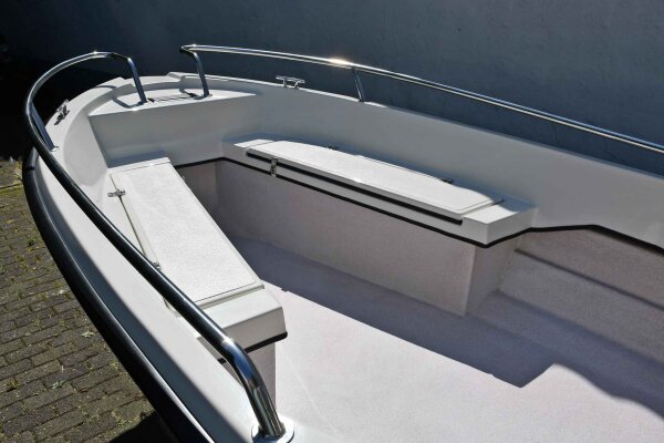 Tenten-Boats Barco a motor / Barco de recreio Bora 440 touring